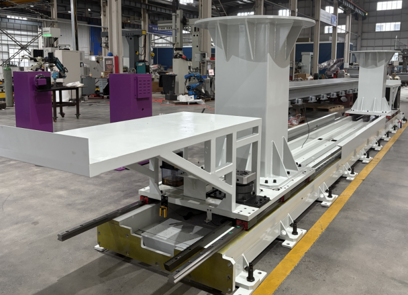 大負(fù)載雙機位機器人地軌